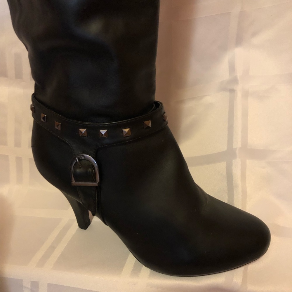 Ladies tall black boots, size 9